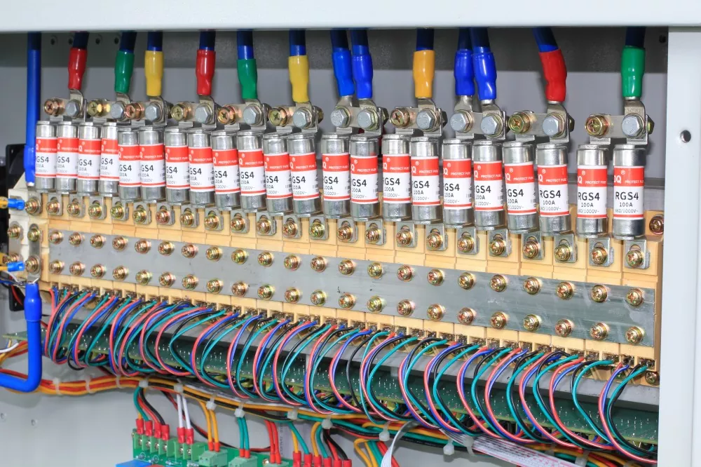 3 Phase 200KVA SCR Static AVR